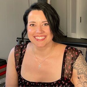 Meet your Posher, Lauren